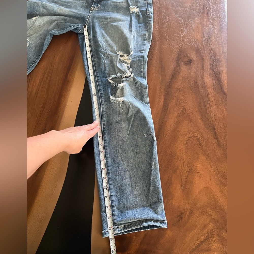 Judy Blue Distressed Boyfriend Jeans - Light Blue - Picture 6 of 8